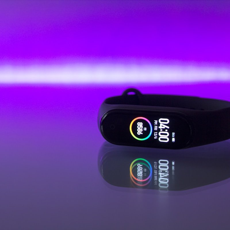 Smart fitness tracker and wearable health tech